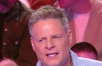 Matthieu Delormeau, le visage tuméfié, sur le plateau de "Tout beau tout 9" sur W9 le 15 décembre.