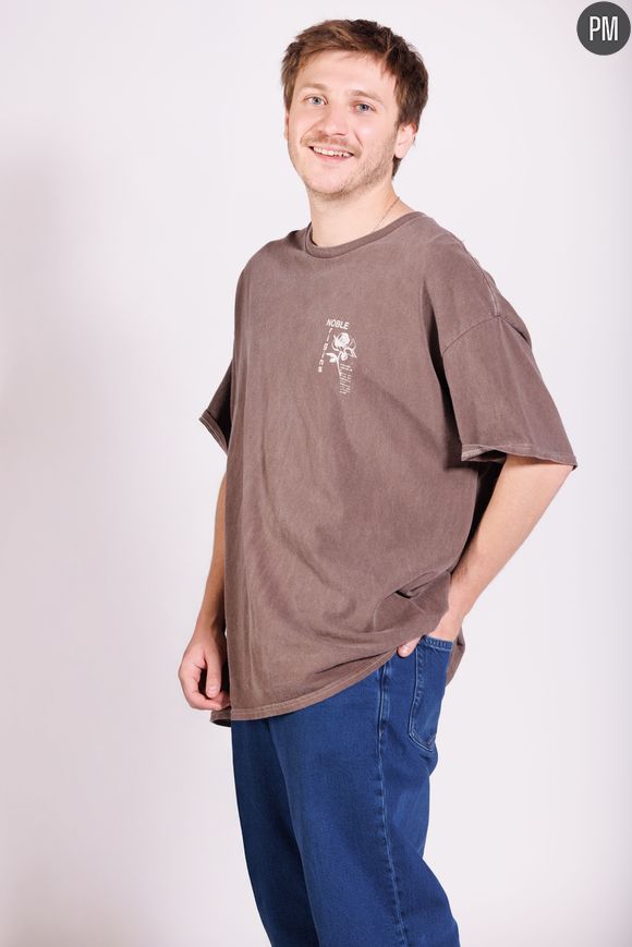 Louis Duneton, comédien de "Tout pour la lumière" sur TF1 et Netflix, jouera Hadrien Verzevoli, un ingénieur du son "discret et solitaire".