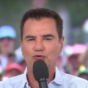 "Vélo club" animée par Laurent Luyat sur France 2.