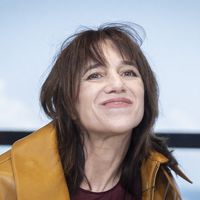 "Elle aurait lu cette tribune sur la Palestine avec dégoût" : Le fils de Gisèle Halimi critique les positions de Charlotte Gainsbourg, choisie pour incarner sa mère au cinéma