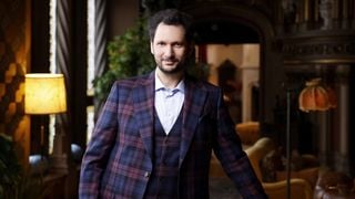 "Les Traîtres" 4 : Pourquoi Eric Antoine a dû intervenir en urgence face à "un fait inédit" dans l’histoire du jeu ?