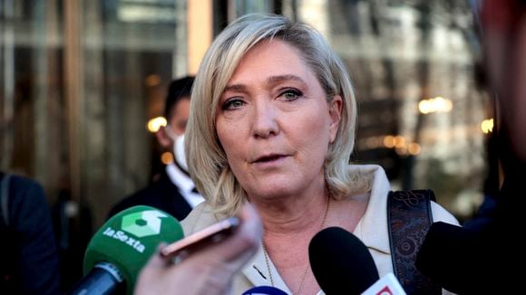 &quot;Il y a un problème évident de neutralité du service public&quot; : Marine Le Pen veut limiter les pouvoirs de l’Arcom à l’audiovisuel public