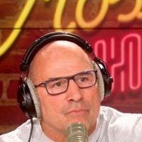 "Ils font honte à la France" : Bloqué à Dubaï, Vincent Moscato anime son émission sur RMC à distance et se paie les influenceurs