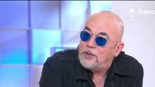 "J'ai arrêté de venir" : Pascal Obispo explique pourquoi il ne vient plus aux "Victoires de la musique"