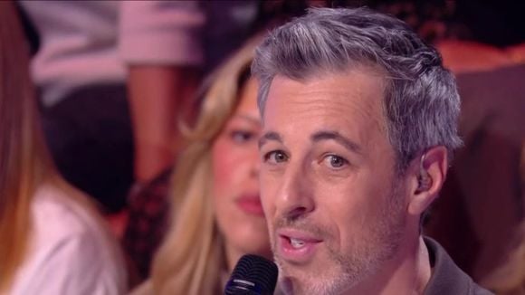 Évaluations “très spéciales” et retour dans leur famille : Michael Goldman annonce le programme à venir de Sarah et Léa dans "Star Academy"