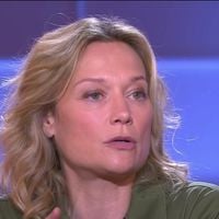 "Vous ne nous anéantirez pas" : Caroline Vigneaux, victime de viol, livre un témoignage bouleversant dans "C à vous" sur France 5