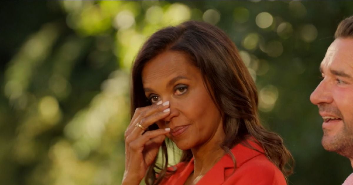 « L’amour est dans le pré, les 20 ans » : Karine Le Marchand fond en larmes sur M6 et fait une demande improbable aux agriculteurs