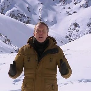 Stéphane Rotenberg aux commandes de "Pekin Express" sur M6.