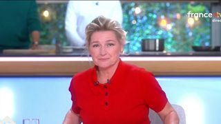 Audiences : Anne-Élisabeth Lemoine et Mohamed Bouhafsi ont-ils réussi leur début de saison dans "C à vous" sur France 5 ?