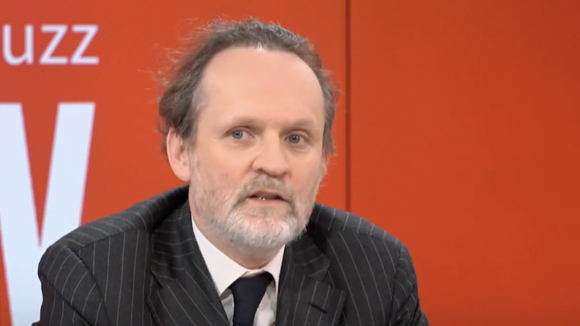 "Europe 1 n'a plus voulu de nous" : Le producteur de Nicolas Canteloup dénonce le départ de la station de l'humoriste "concomitant" avec l'arrivée de Vincent Bolloré
