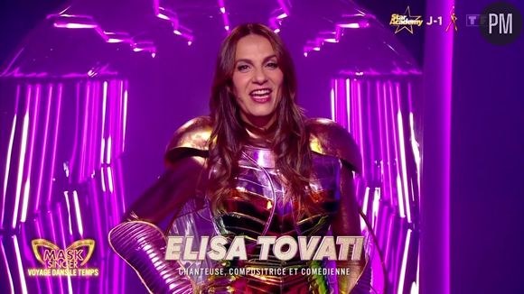 Derrière le personnage du Scarabée, les téléspectateurs ont découvert la chanteuse et actrice Élisa Tovati.