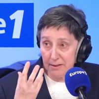 "Vous me sauvez la vie" : Danielle Moreau ("TPMP") fond en larmes en évoquant la maladie de sa mère face à Pascal Praud