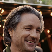 "J’essaie simplement d’assurer la longévité de la série" : Le créateur de "Virgin River" explique le départ de deux personnages emblématiques de la série