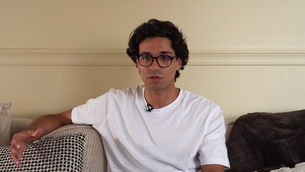 “Cette décision, elle n’est pas du tout facile pour moi” : Mayer se confie sur son abandon surprise dans “Secret Story”