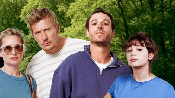 Audiences : "En famille", diffusée en prime ce soir sur M6, a-t-elle réussi son arrivée dans la grille du week-end ?